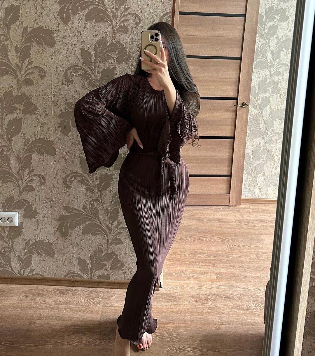 Plisseekleid mit Gürtel