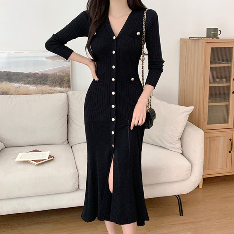 Maxi dress with buttons